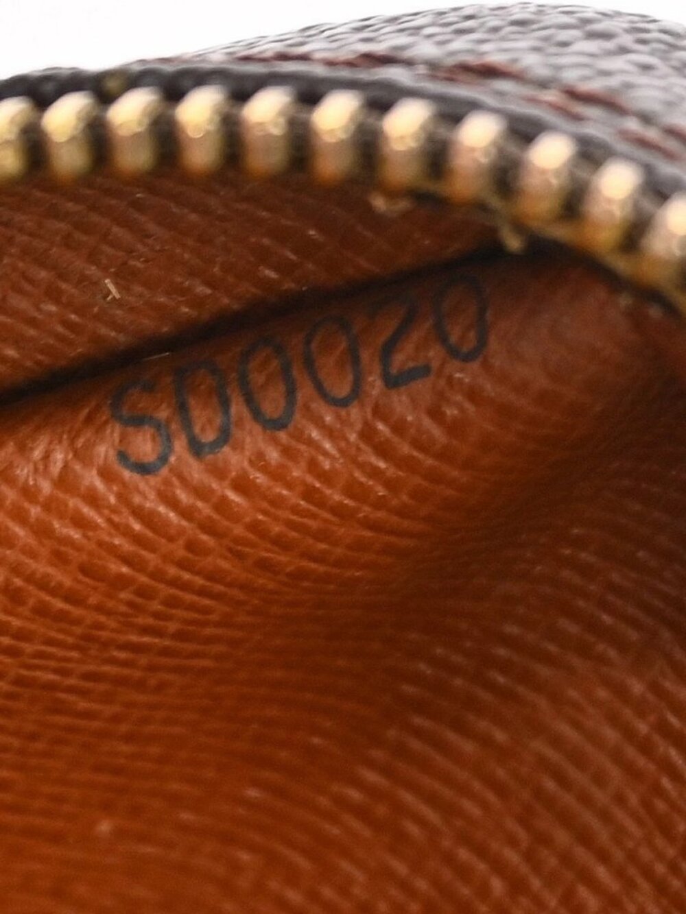 LOUIS VUITTON DANUBE SHOULDER BAG MONOGRAM - Picture 15 of 15